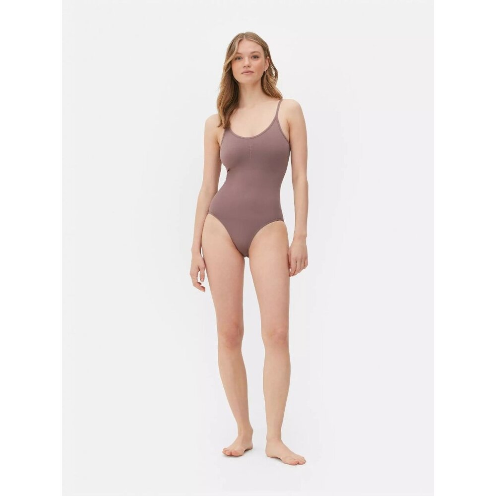 Seamless Scoop Neck Shapewear Bodysuit Color Mocha Size M‎ 8/10